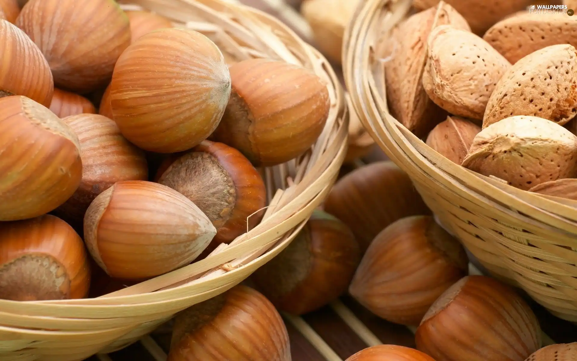Baskets, hazelnuts, almonds, nuts