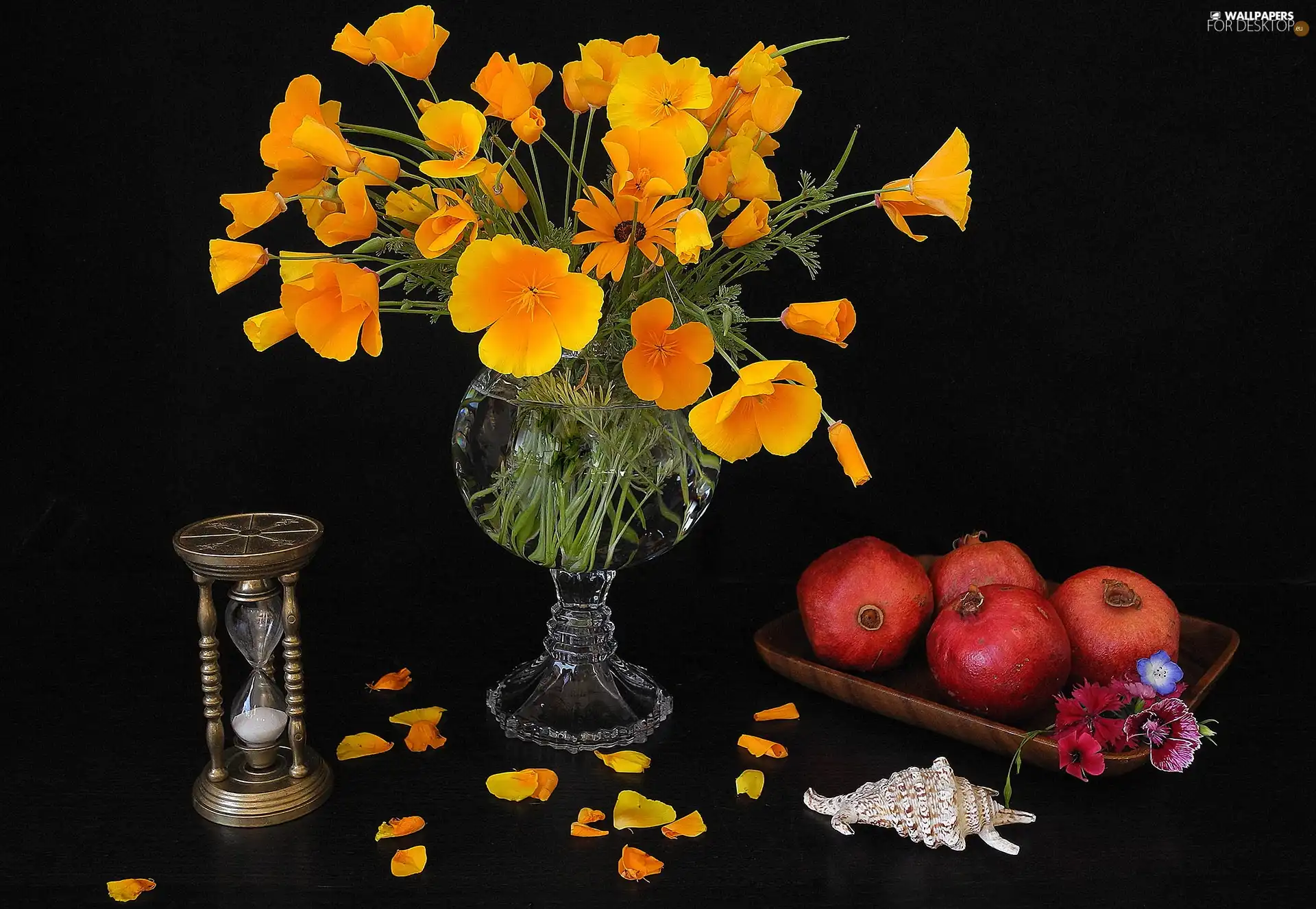 Yellow, bouquet, shell, papavers, composition, grenades, Hourglass Bouquet