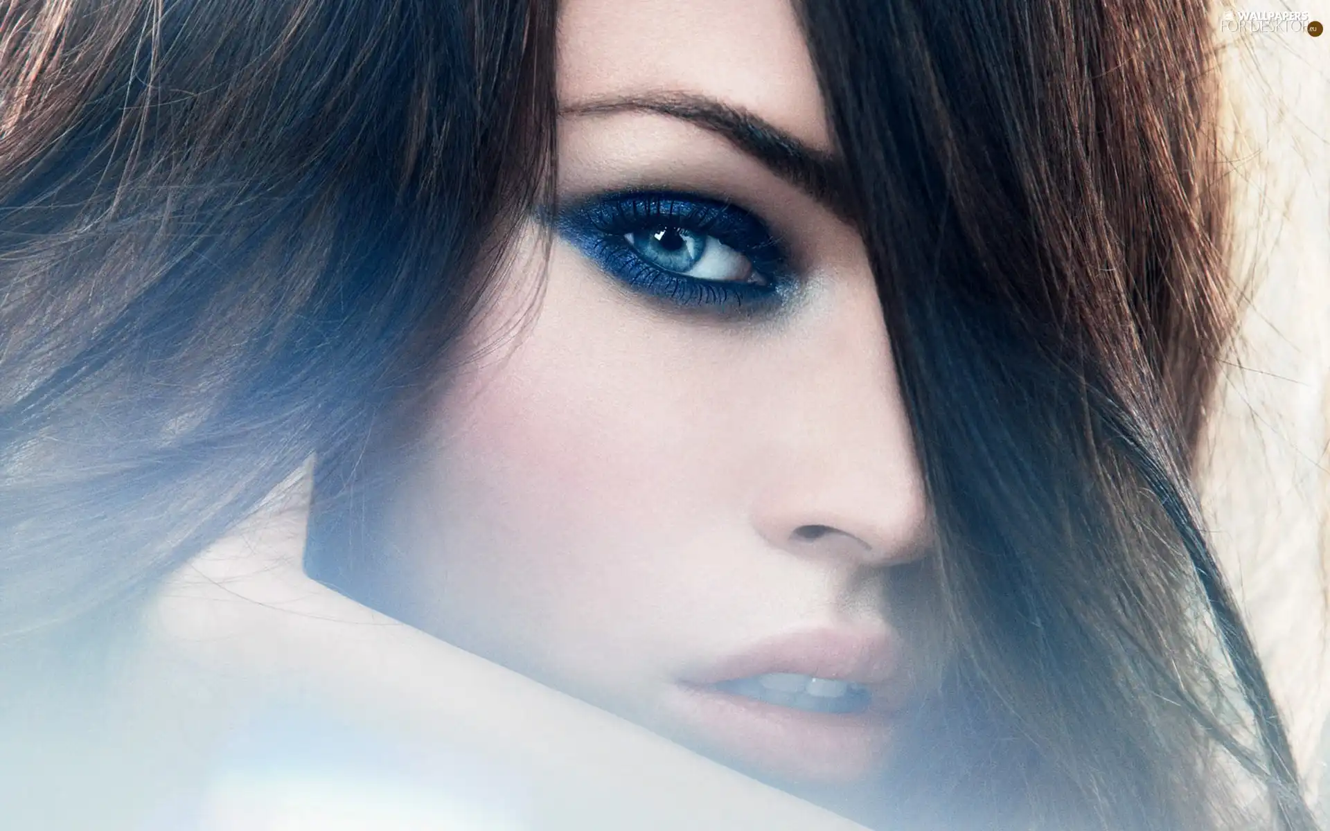 Megan Fox, make-up