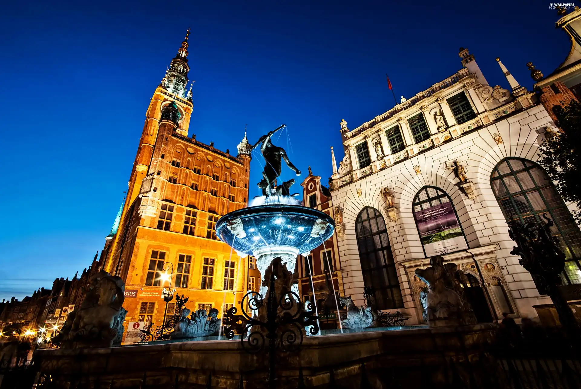 The Long Market, fountain, Gdansk, night, fragment, Neptune