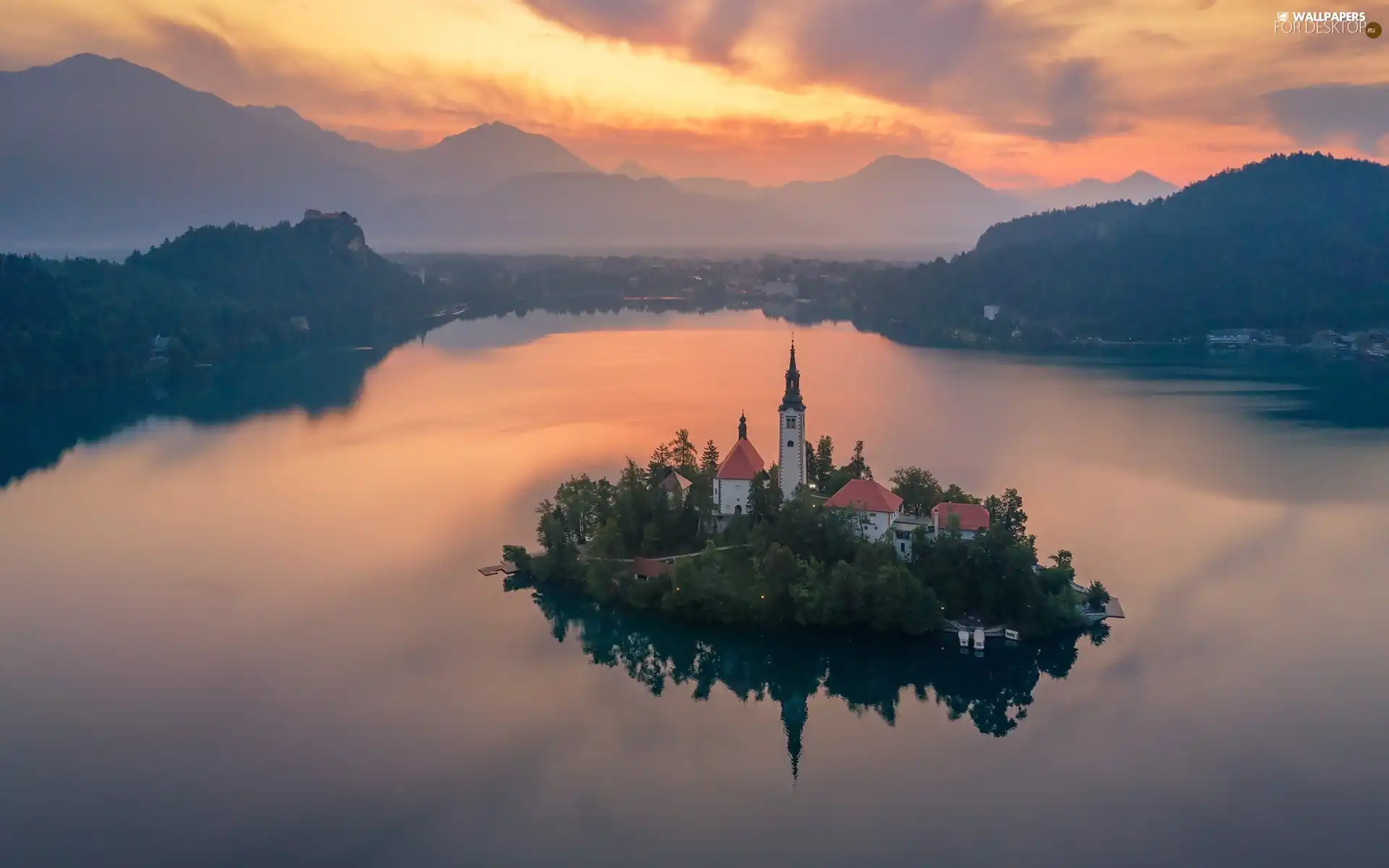Church of the Annunciation of the Virgin Mary, Lake Bled, Great Sunsets, Blejski Otok Island, Slovenia, Julian Alps Mountains, reflection