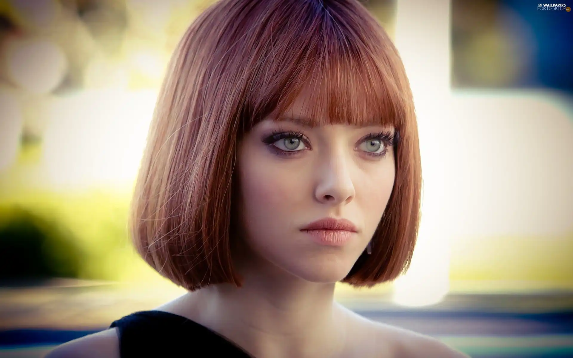 Amanda Seyfried, face