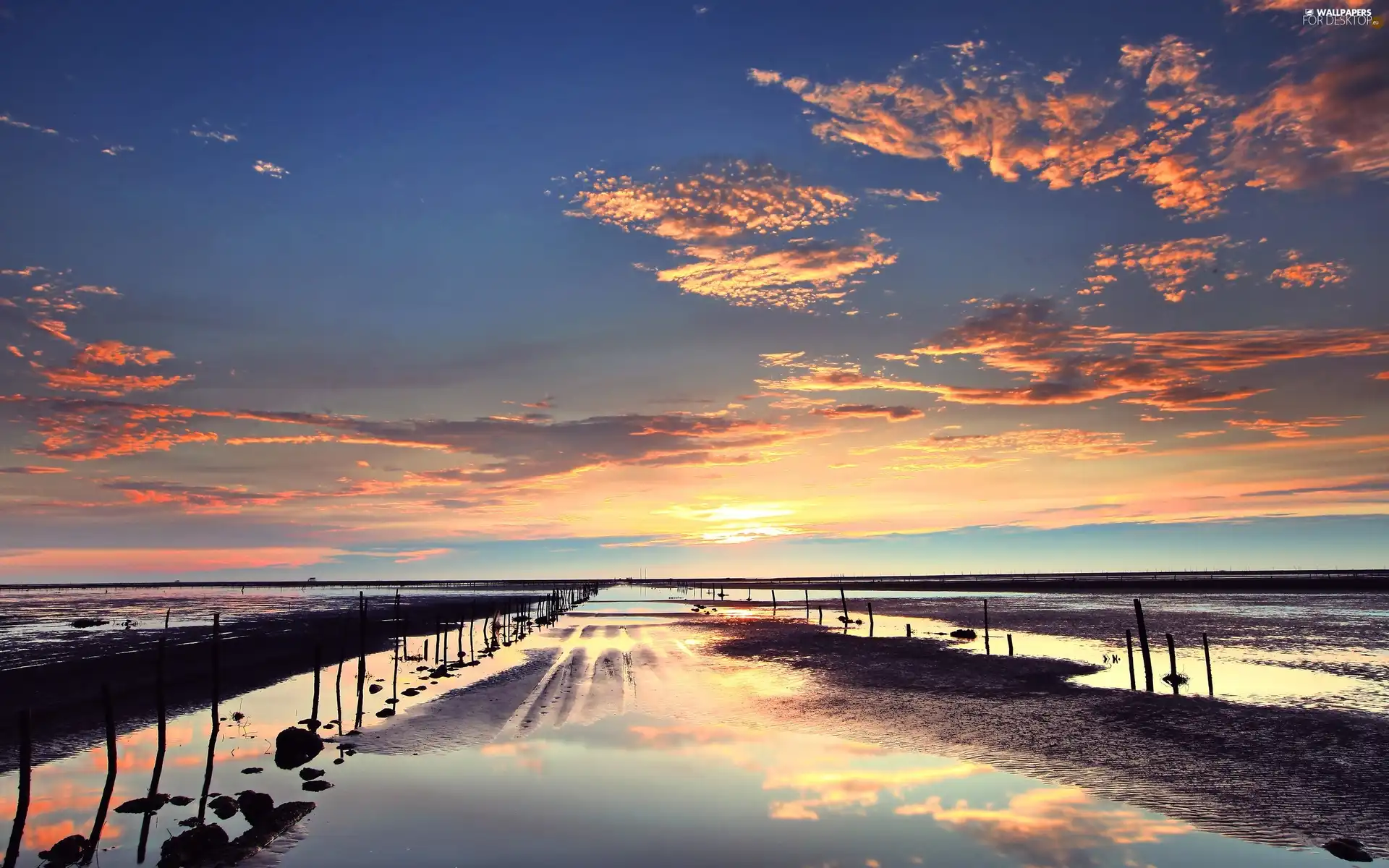 west, clouds, bayou, sun