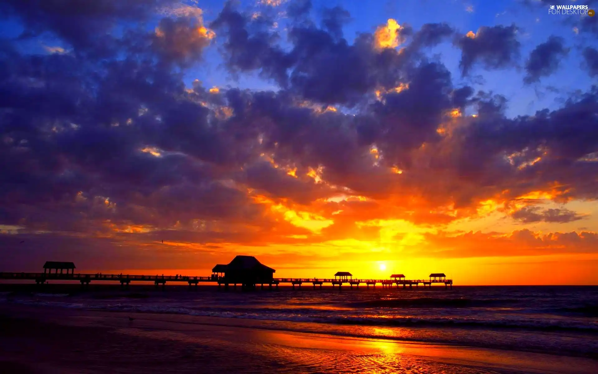 Beaches, pier, sun, sea, west