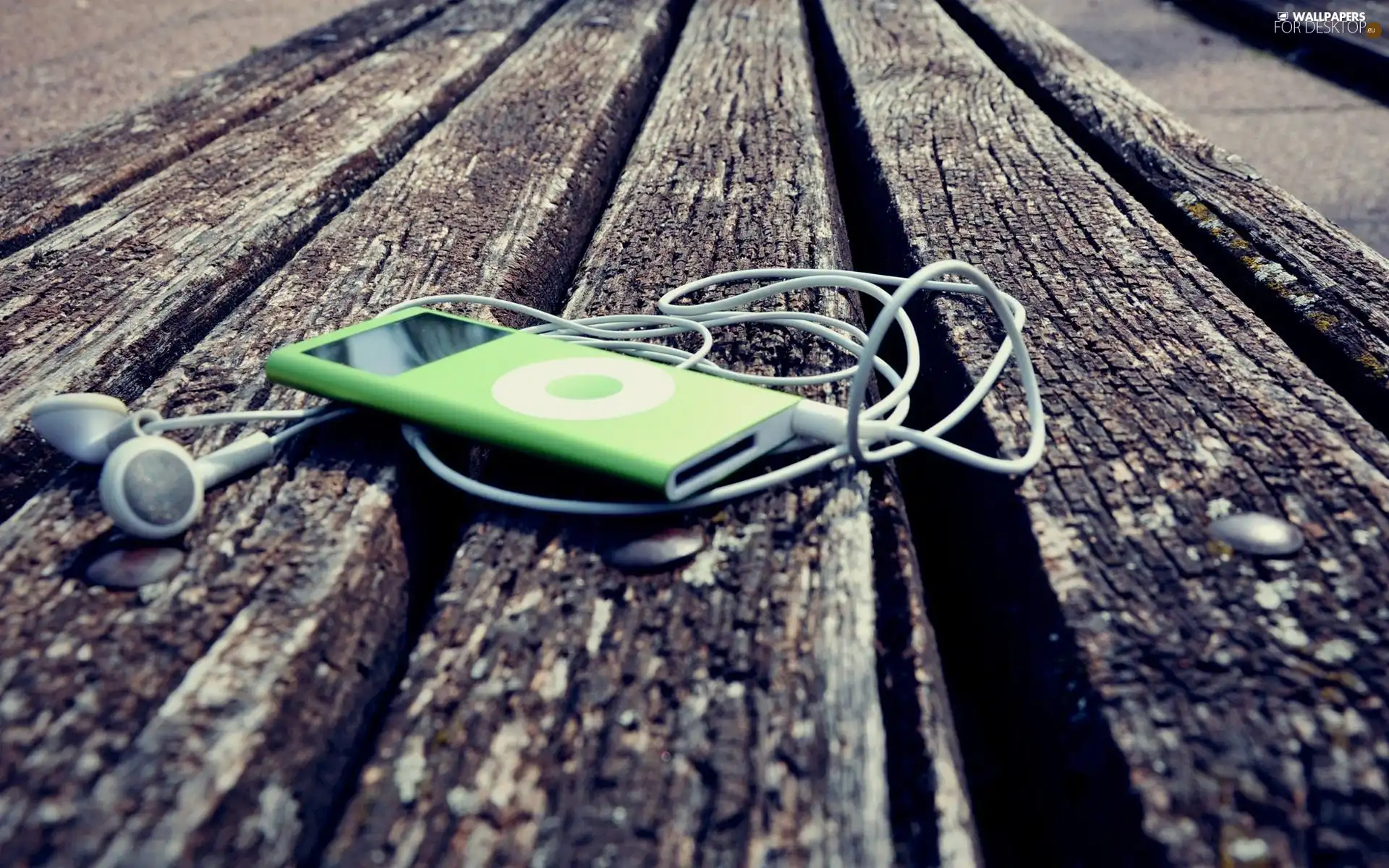 HEADPHONES, boarding