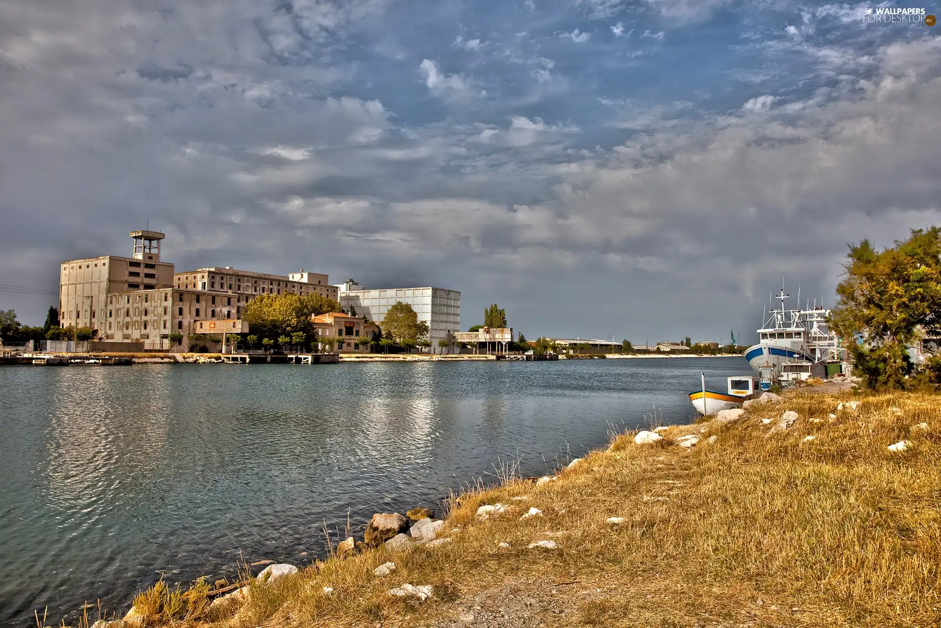 Boats, Houses, coast, grass, River