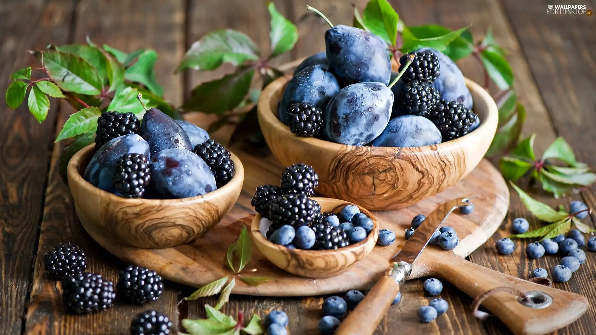 wood, Bowls, blackberries, blueberries, plums
