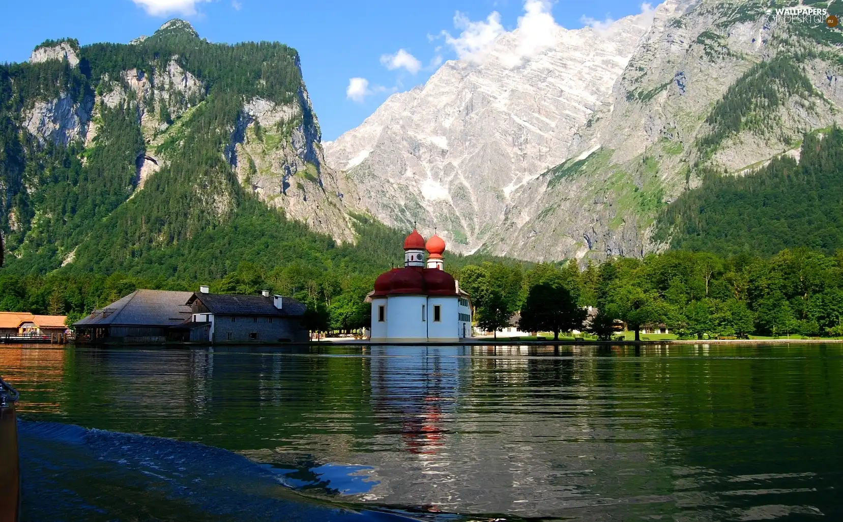 buildings, Mountains, water