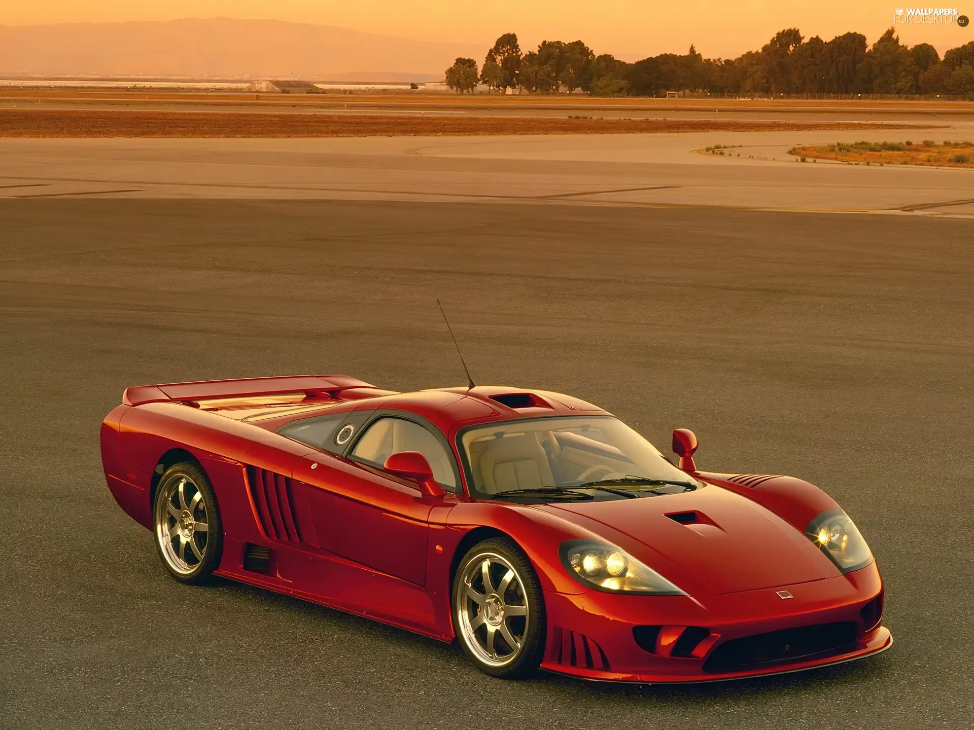 Airports, Saleen S7, CD
