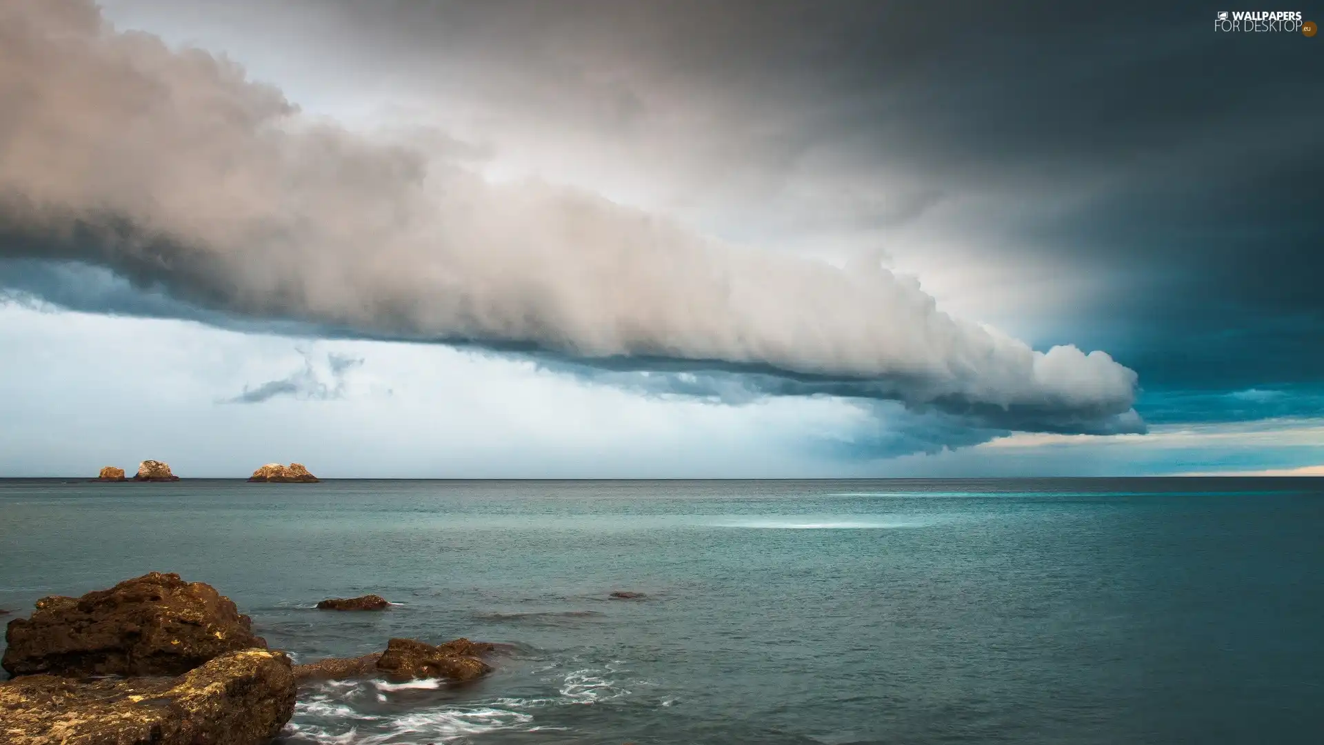 sea, clouds