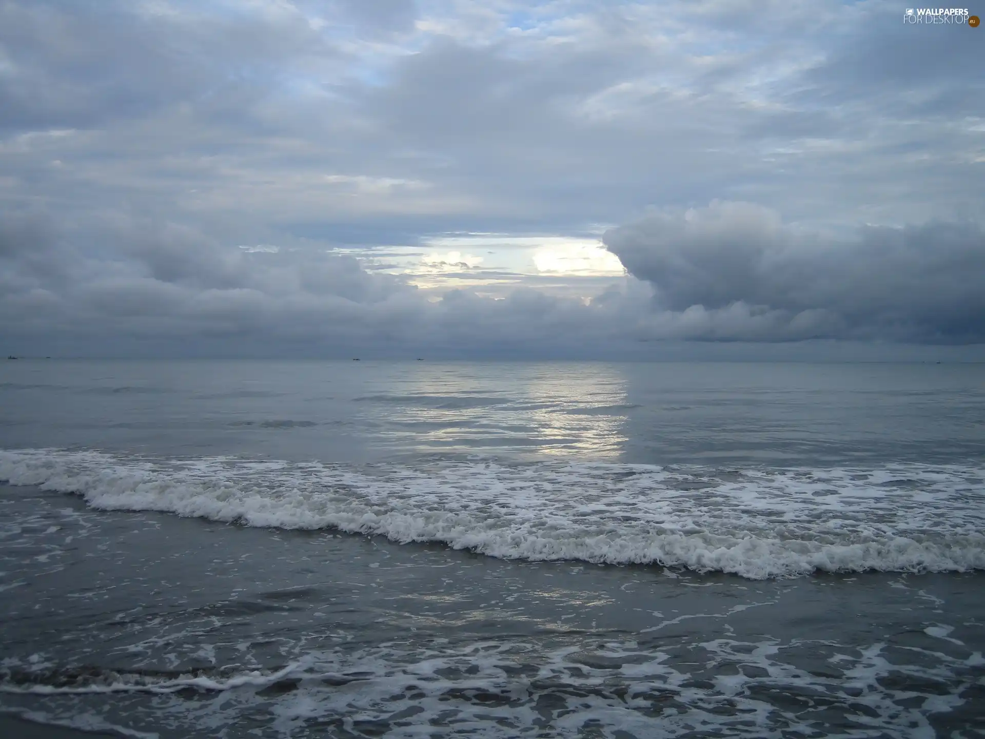 sea, Foam, clouds, Waves
