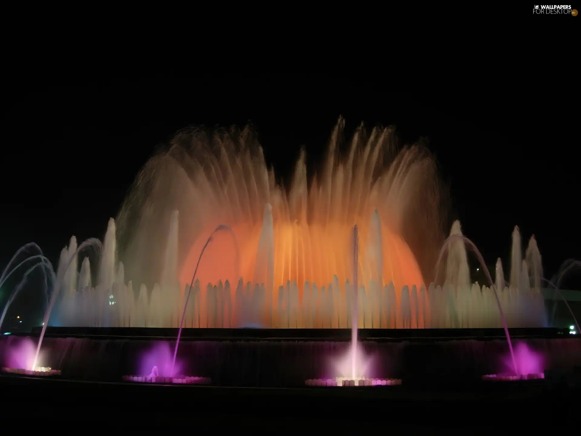 Coloured, fountain