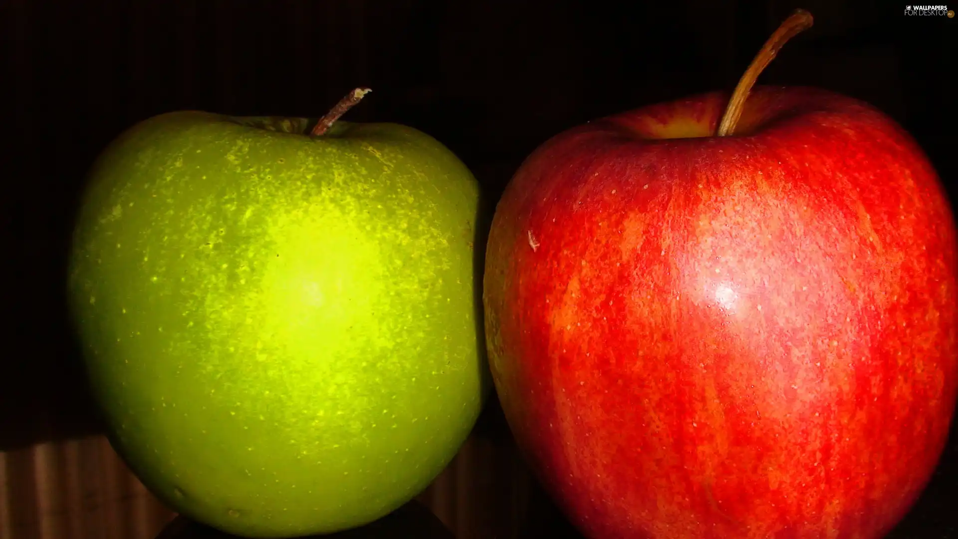 Red, Apple, green ones