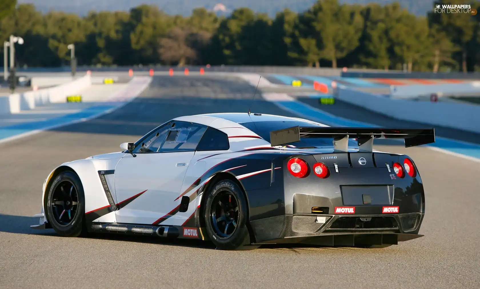 Nissan GTR GT1