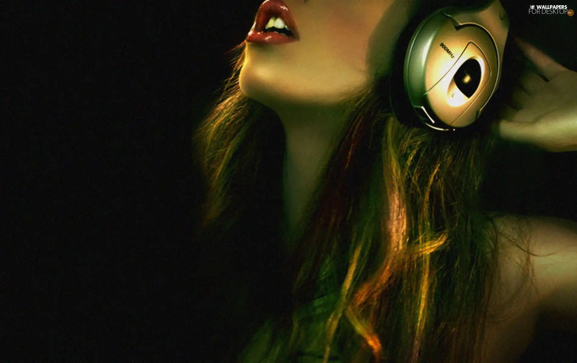 Women, HEADPHONES