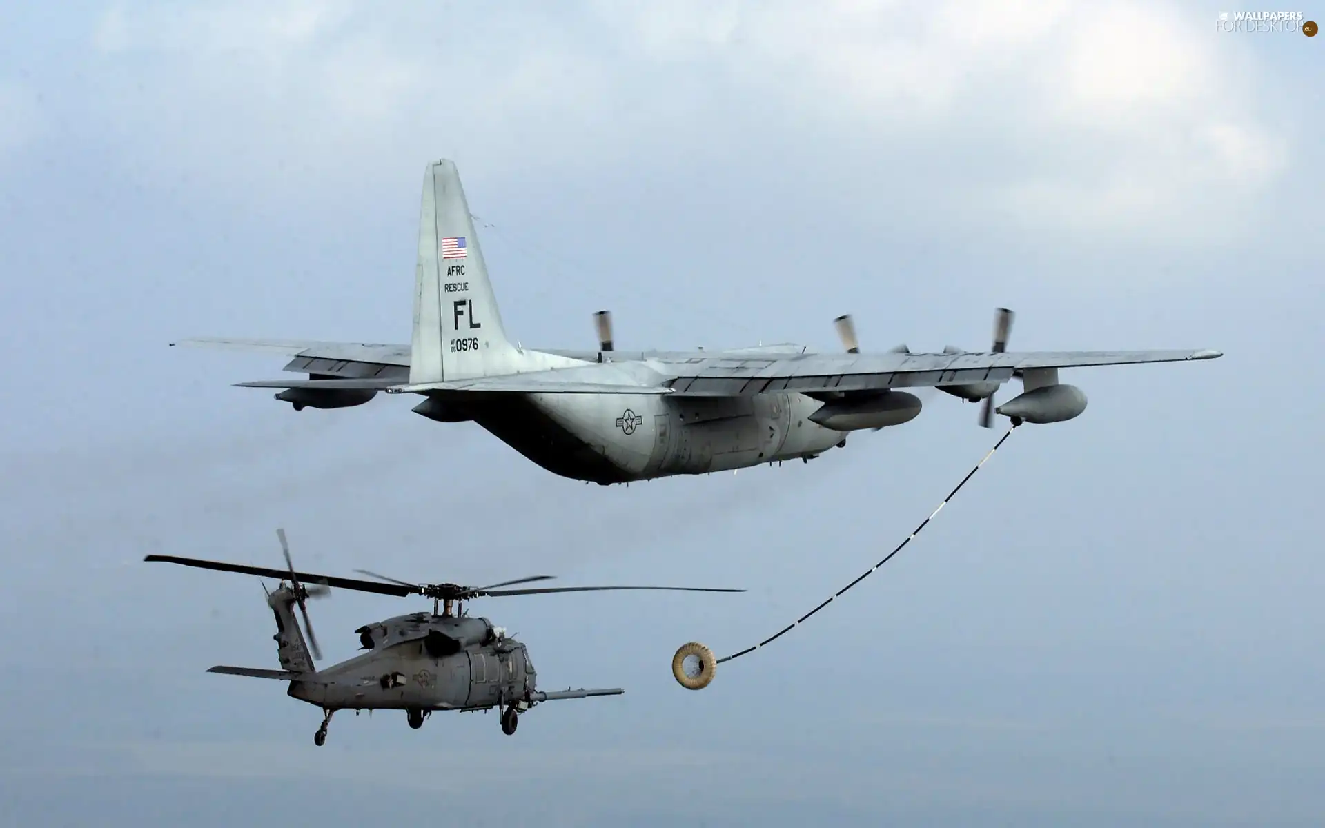 KC-130 Hercules, Sikorsky HH-60 Pave Hawk