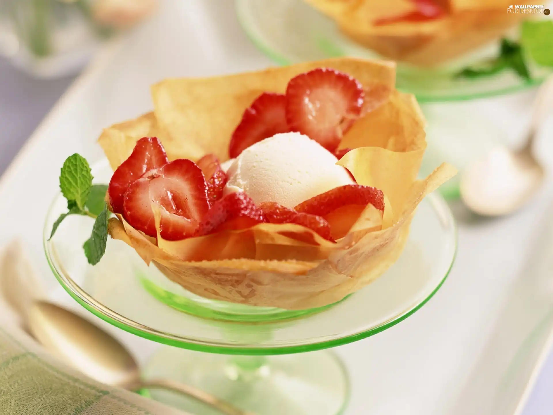 strawberries, dessert, ice cream