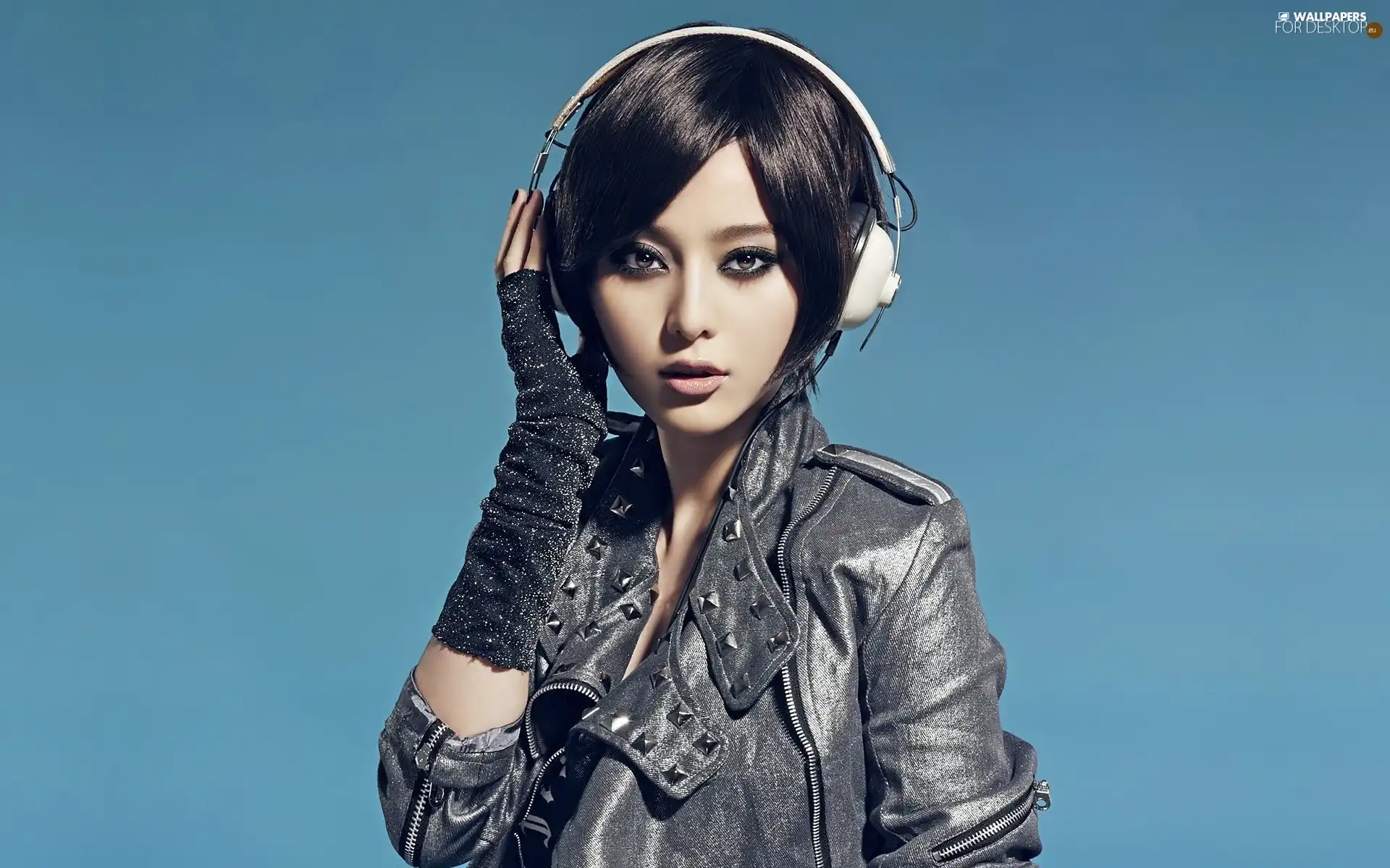 Tiny Jacket, Handglove, make-up, HEADPHONES, Women