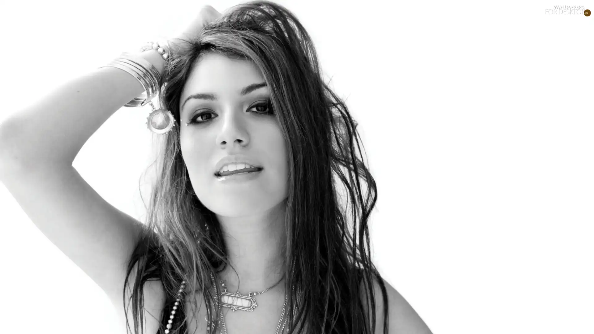 Gabriella Cilmi, Women, jewellery, Beauty