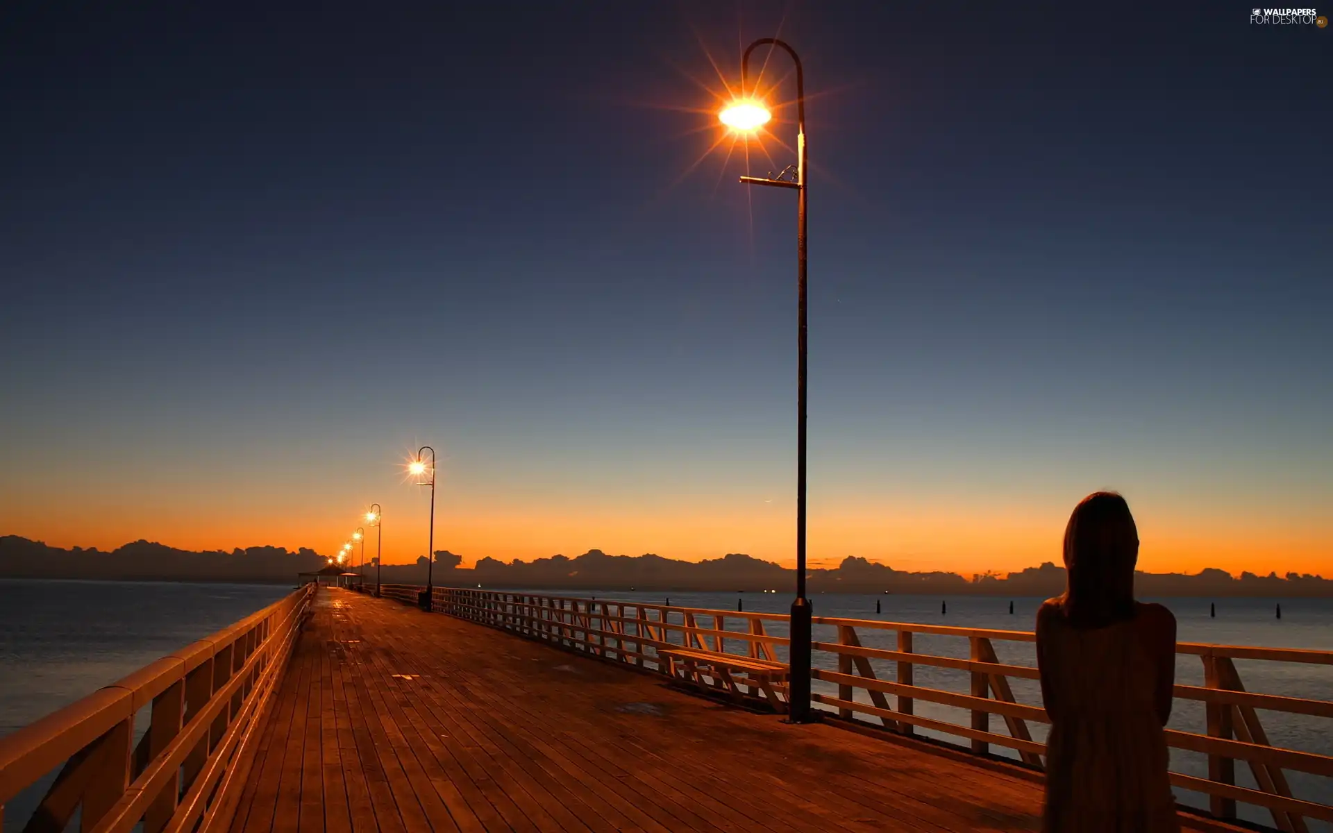pier, Lamps