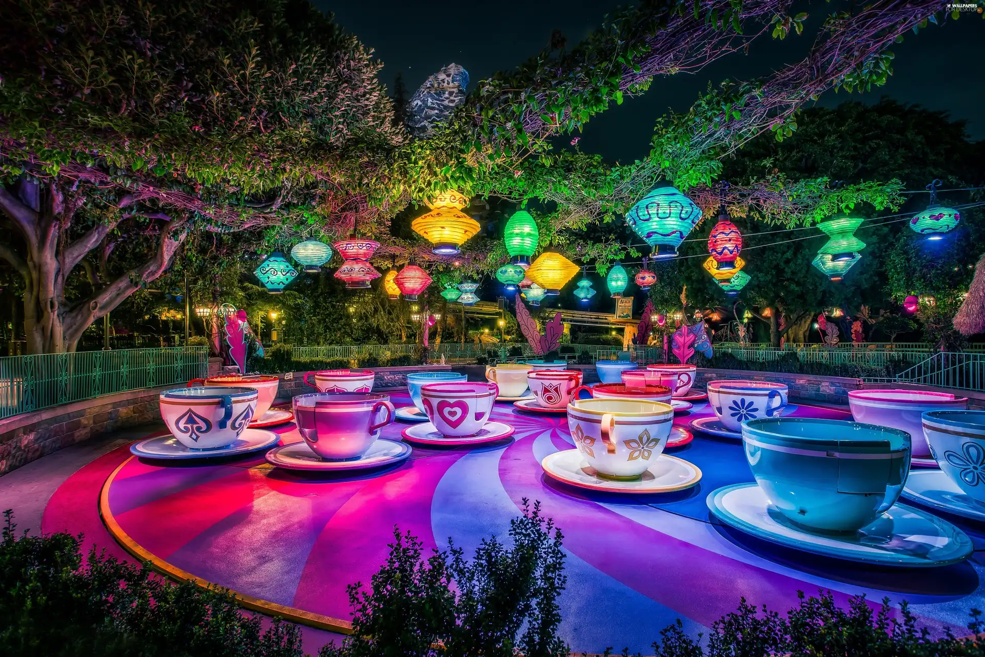 Disneyland, Park, Lanterns, HDR, cups, entertainment