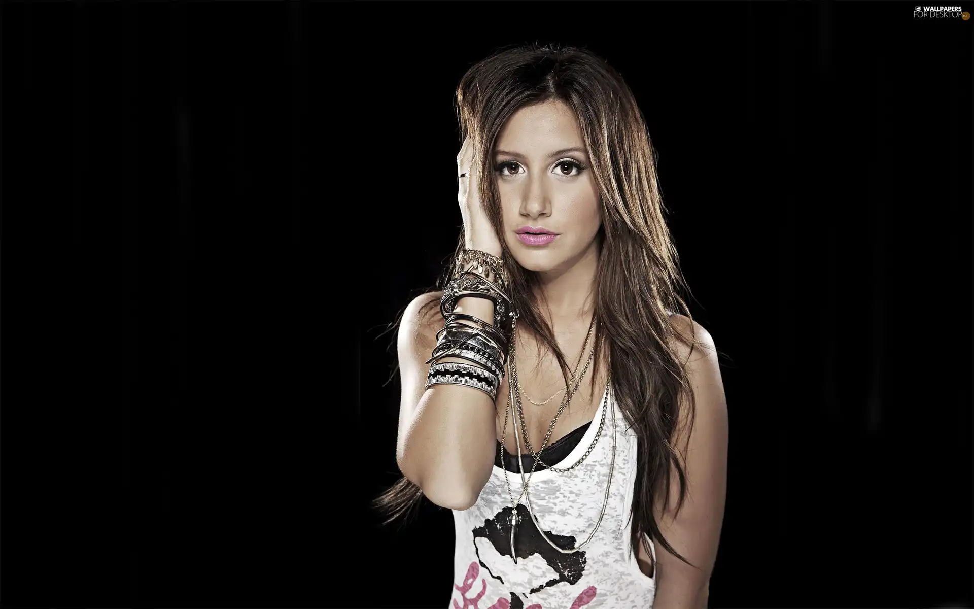 jewellery, Ashley Tisdale, make-up