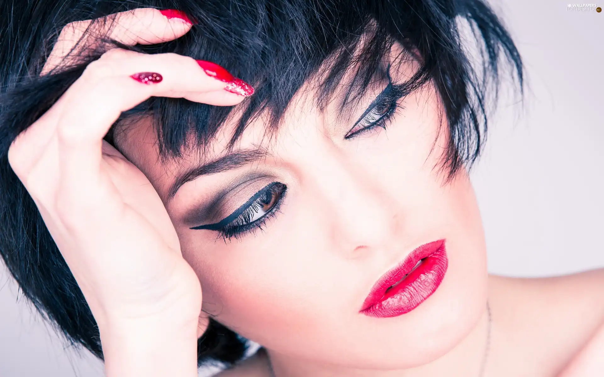 The look, Women, make-up