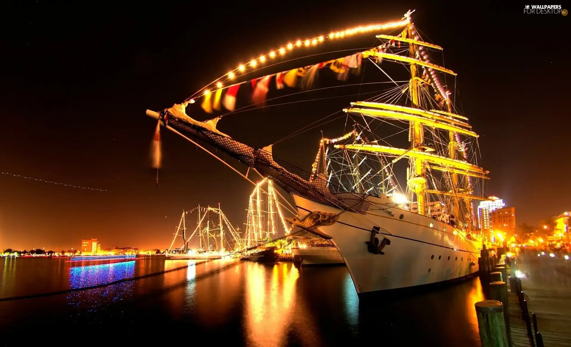 Floodlit, water, Masts, sailing vessel