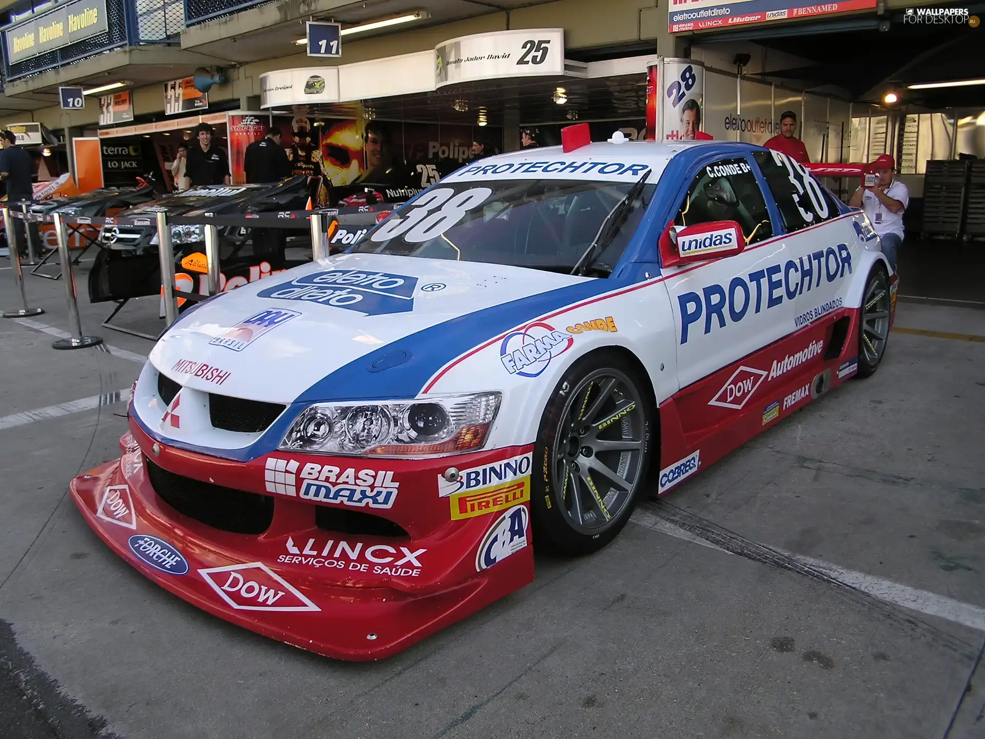 Nascar, Mitsubishi