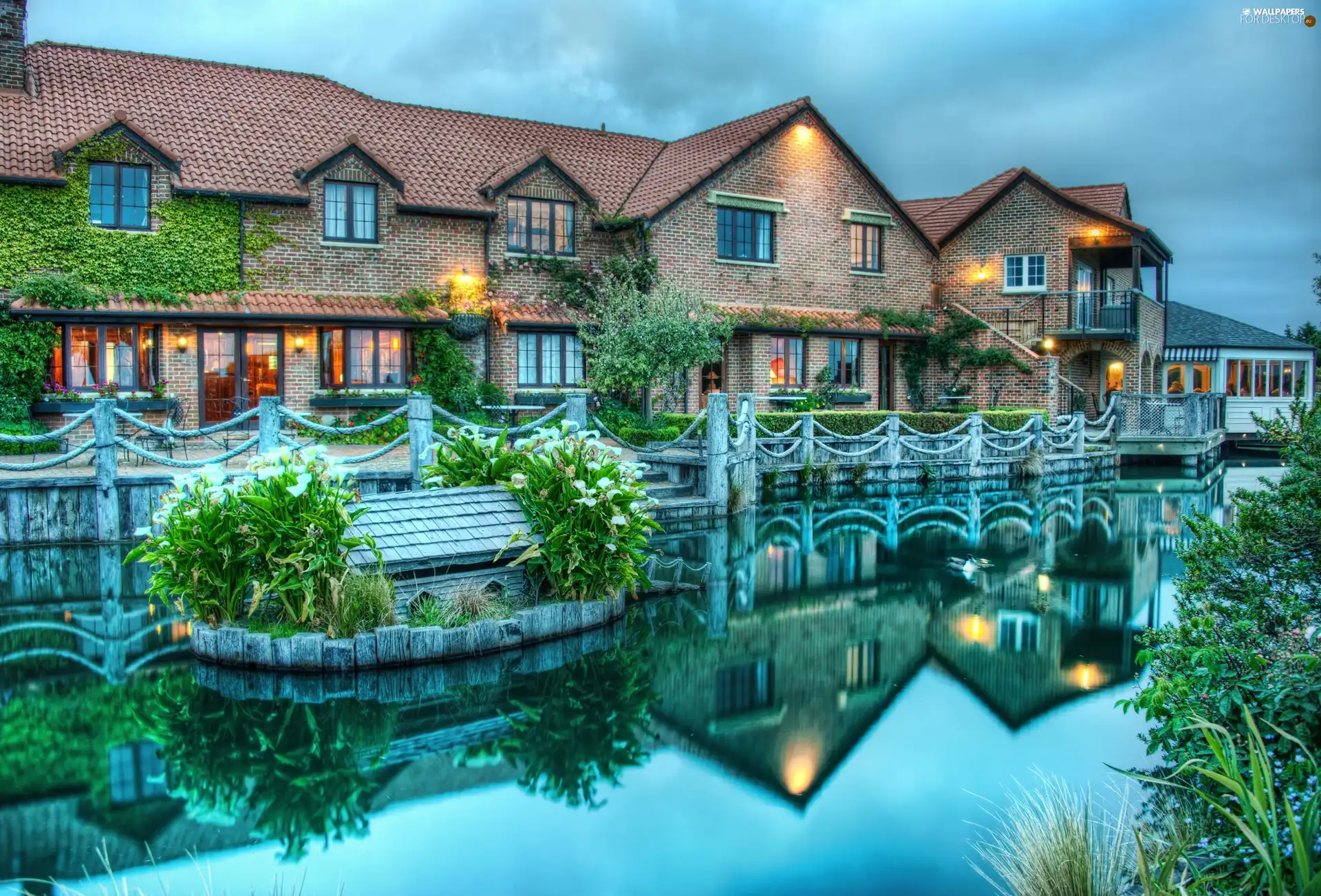 Nelson, New Zeland, River, Town, Houses
