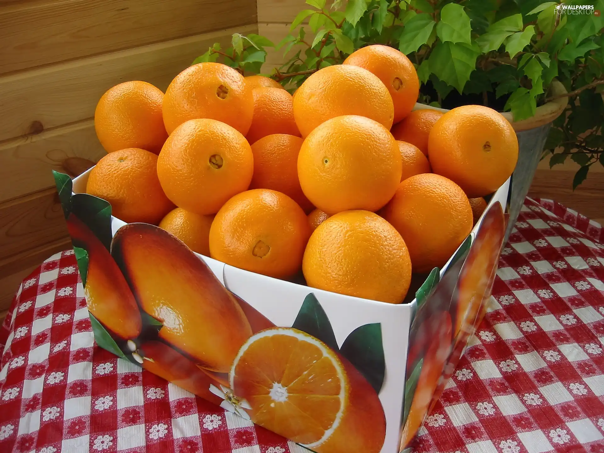 Box, orange