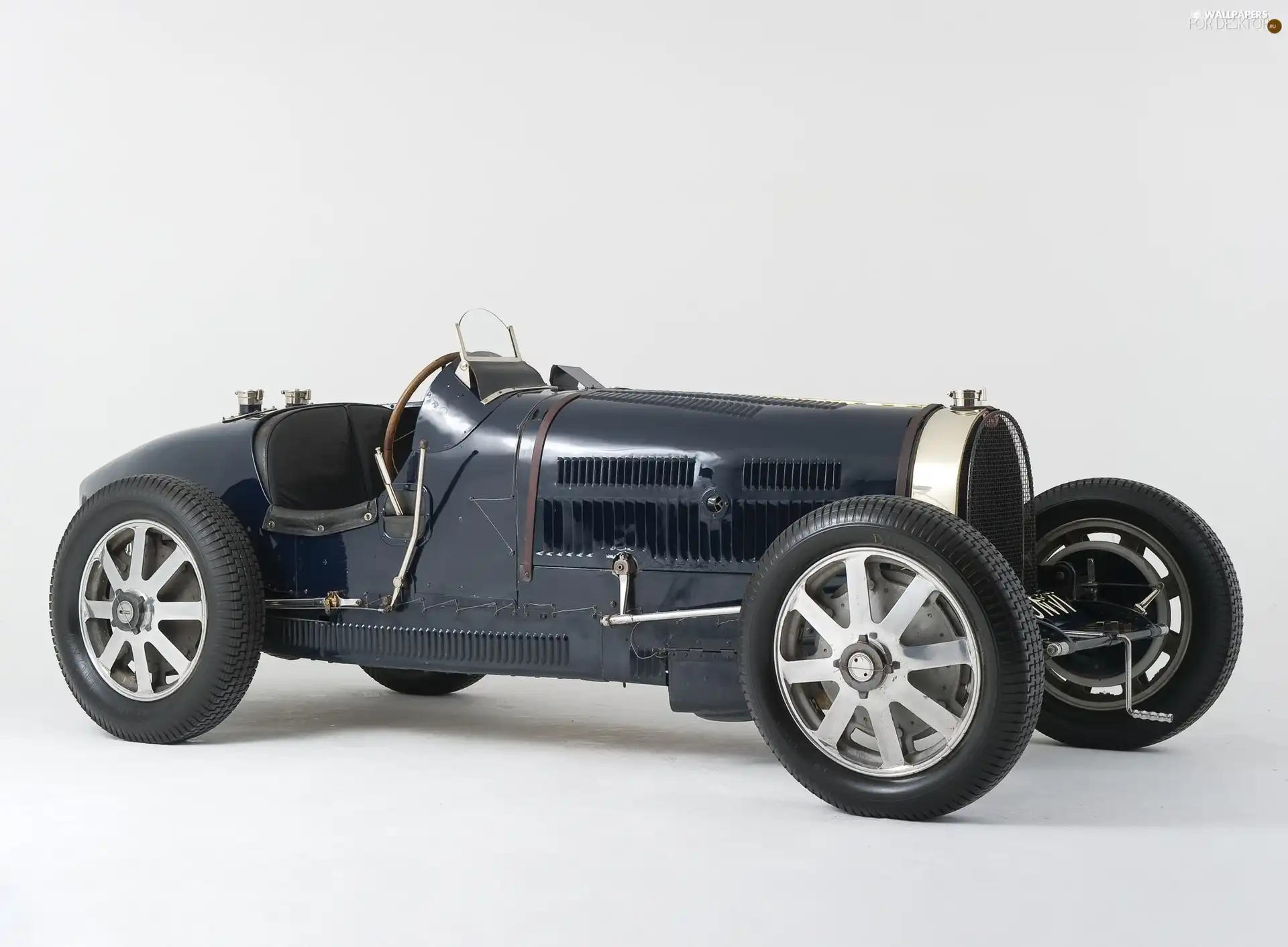 The historic car, Bugatti T51, race