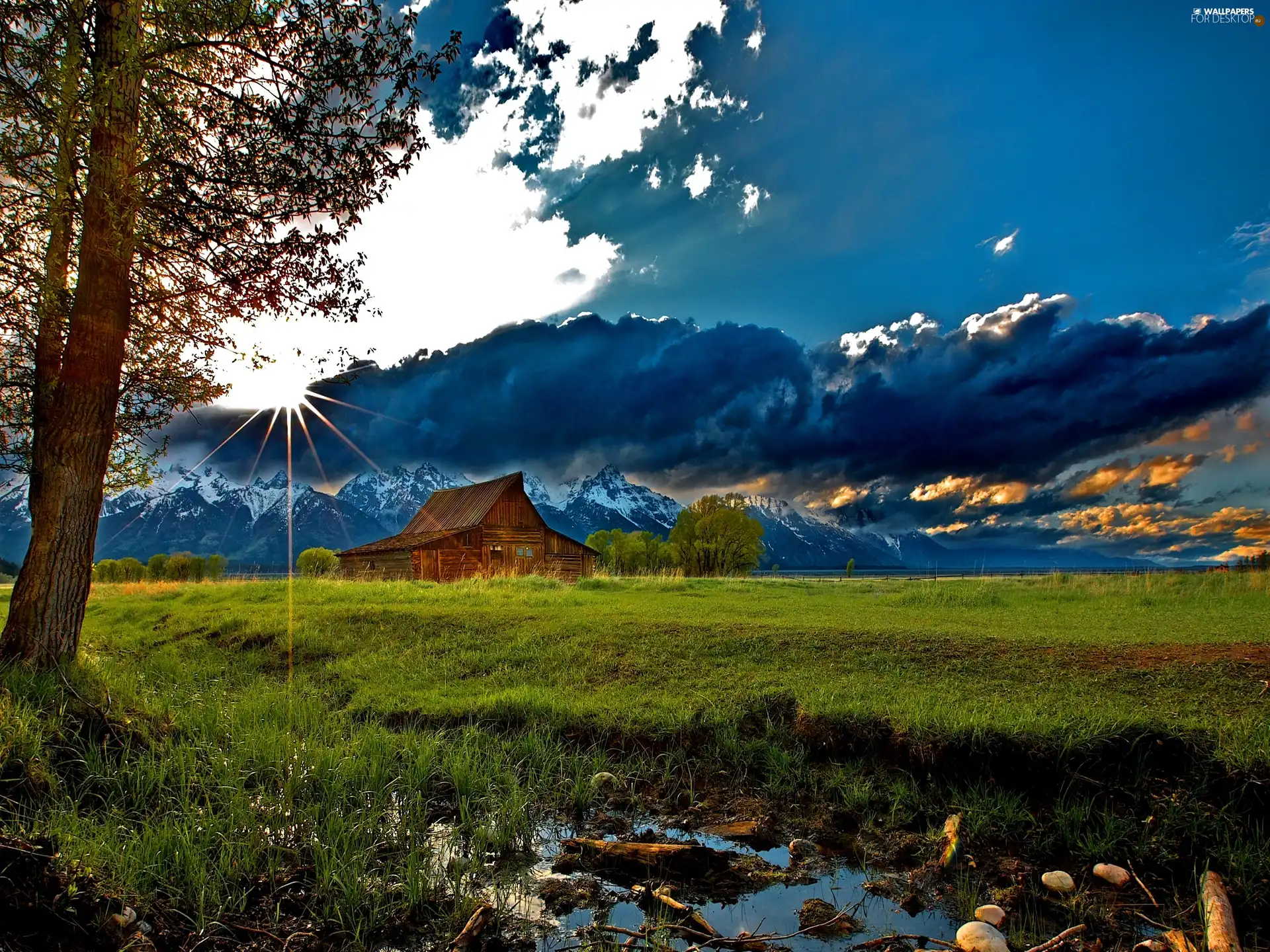 sun, Barn, Mountains, rays, car in the meadow