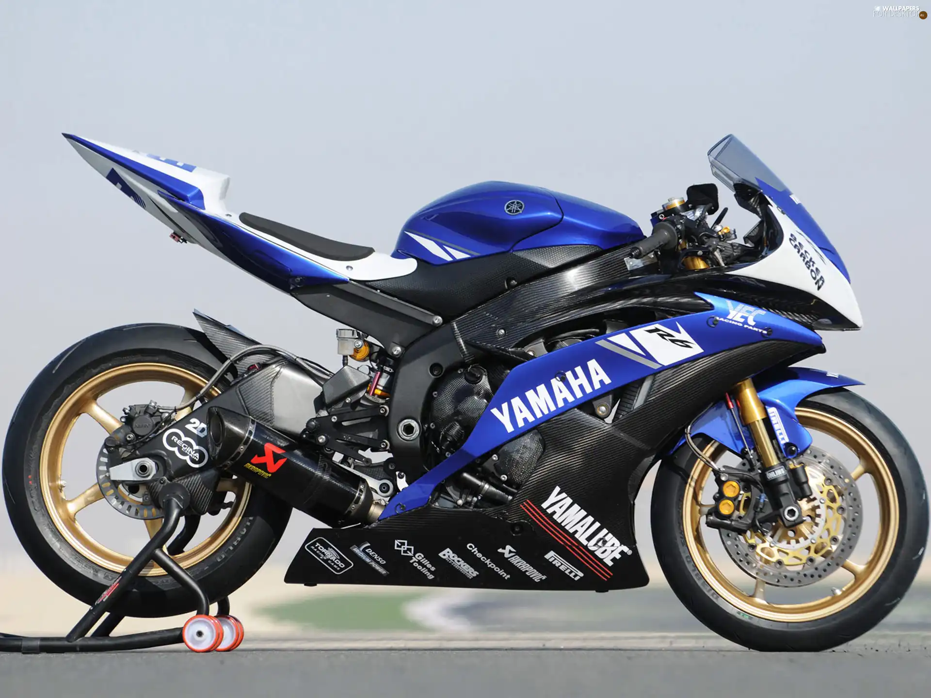 Yamaha YZF R1, riser