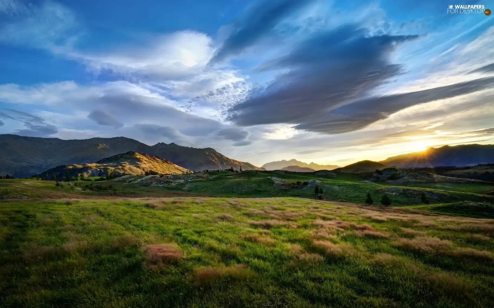 Meadow, clouds, Sky, Mountains