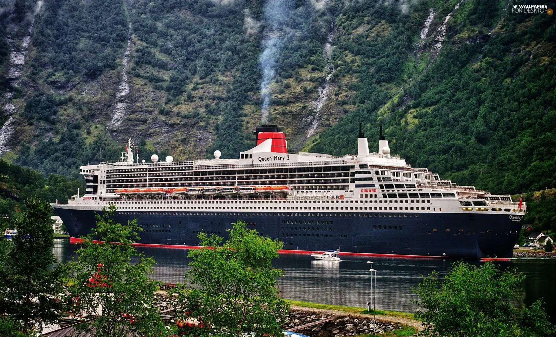 Mountains, Queen Mary 2, slope