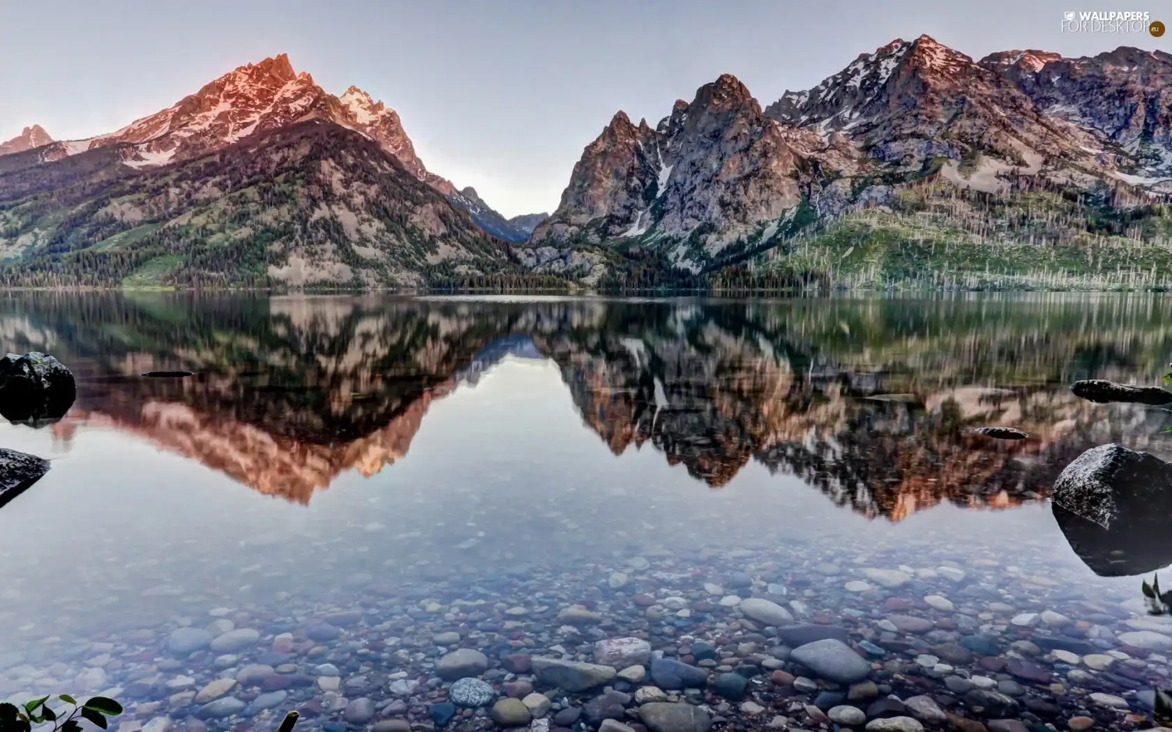 Stones, rocks, lake