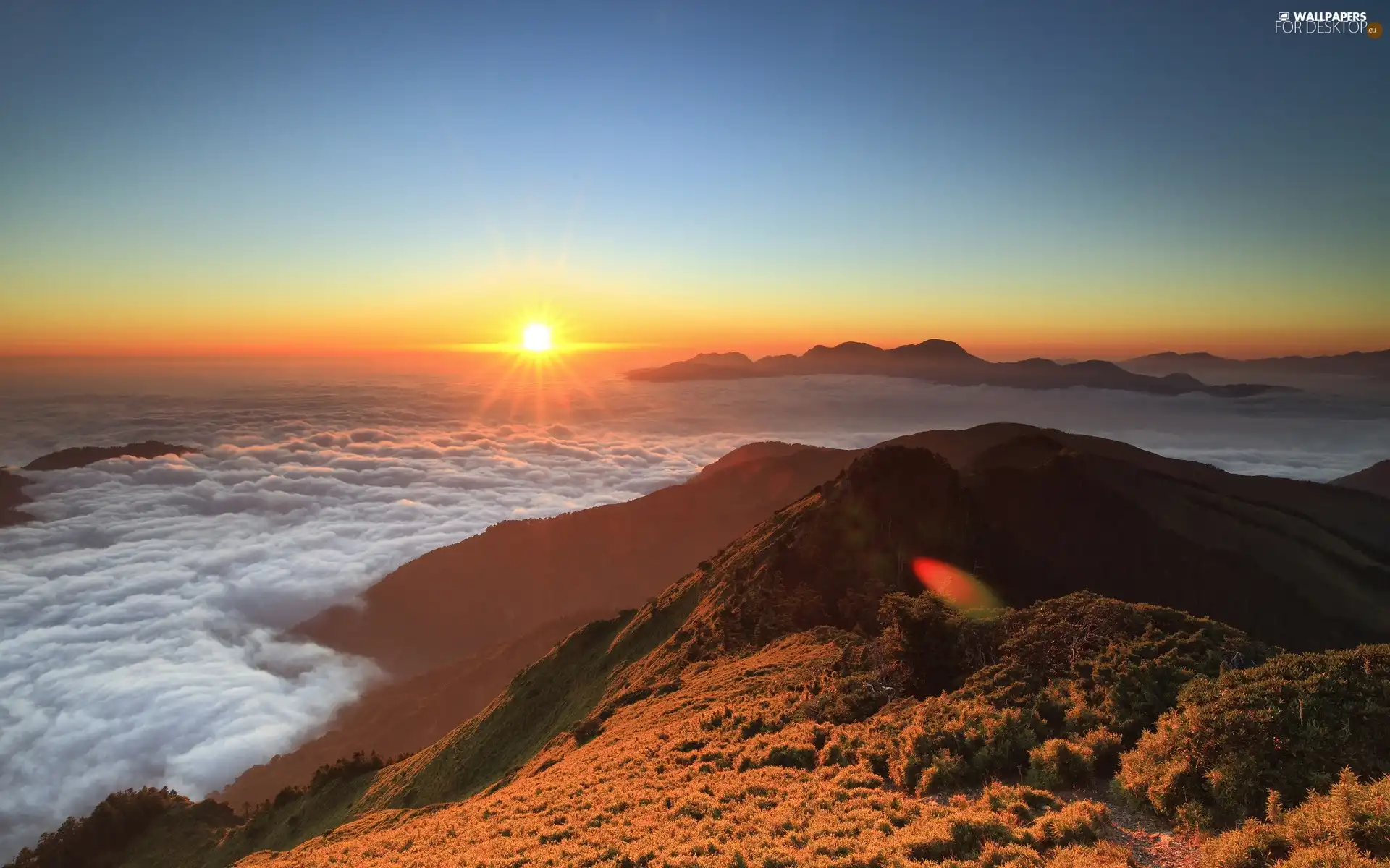 Mountains, rays, sun, clouds