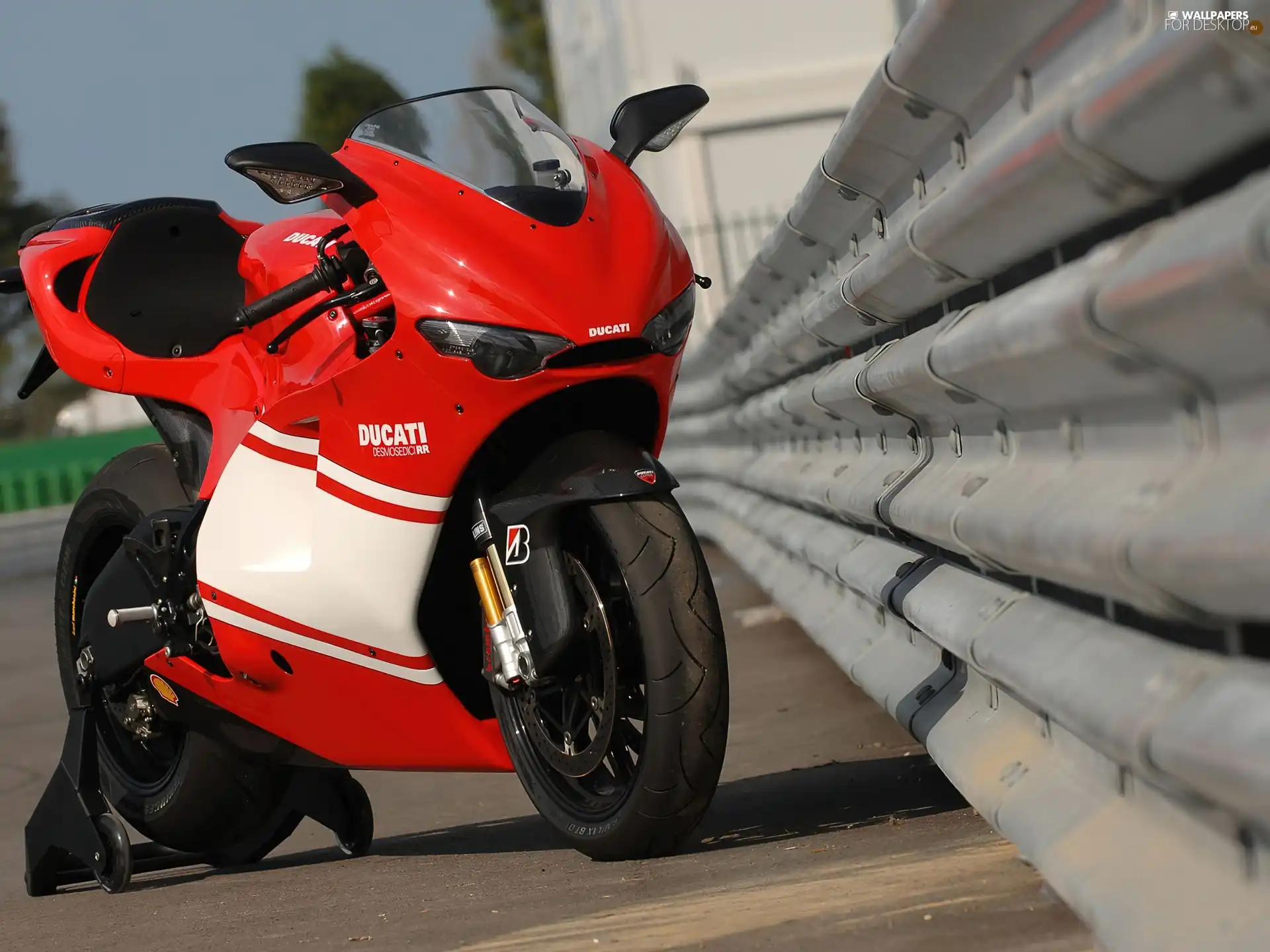 track, Ducati Desmosedici RR, tires