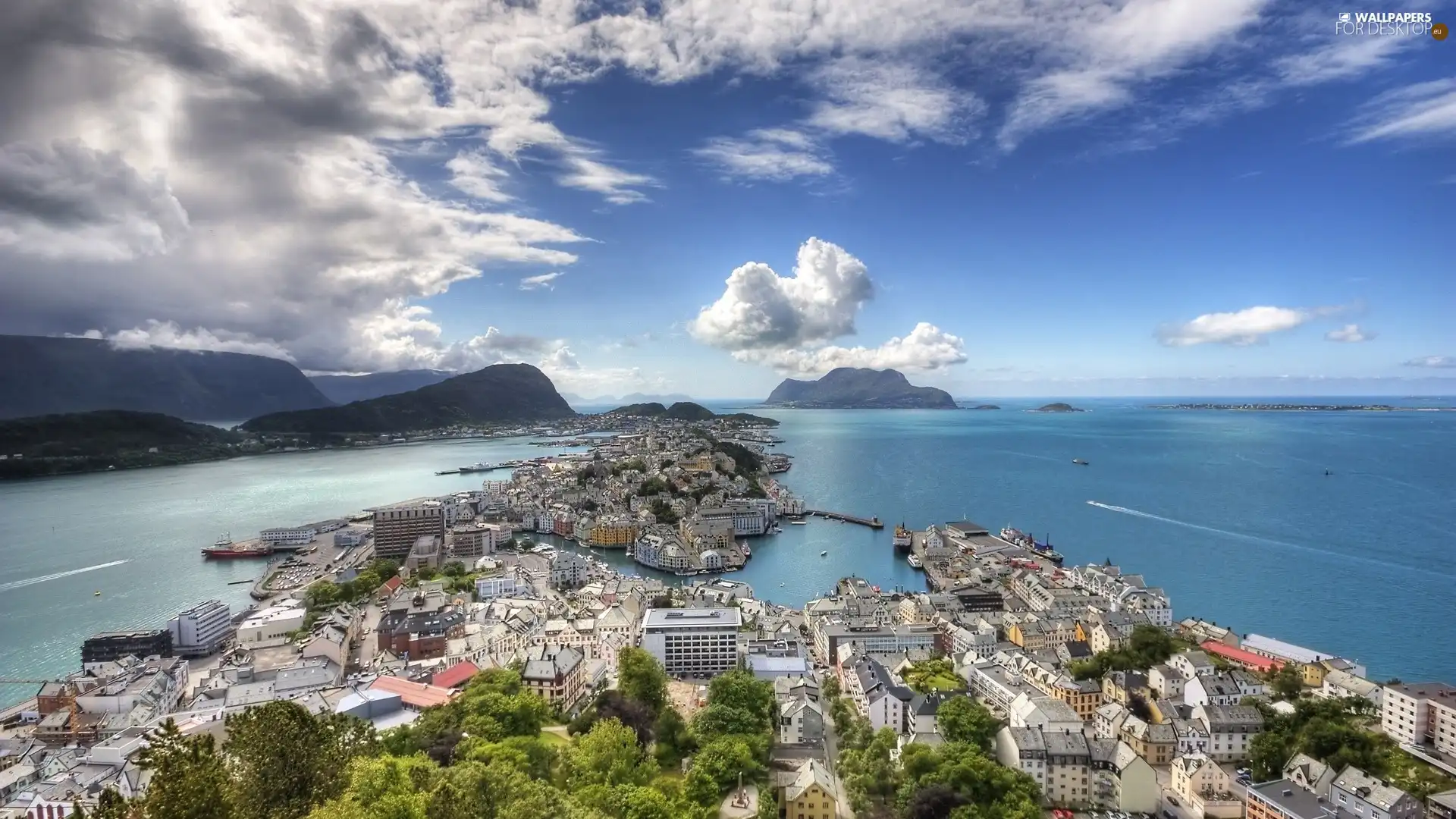 sea, clouds, Town, Mountains