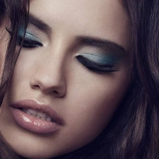 Adriana Lima, face