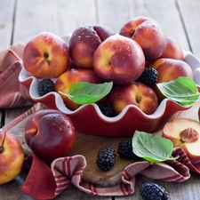 Fruits, composition, blackberries, leaves, nectarines, dish