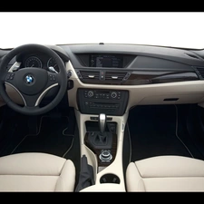 BMW X1, driver