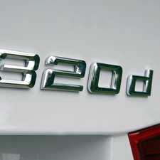 BMW 320d, logo