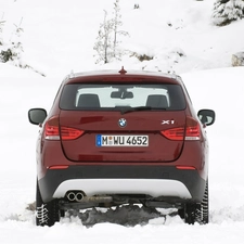 BMW X1, snow