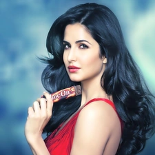 The look, Katrina Kaif, brunette