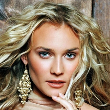 Diane Kruger, ear-ring