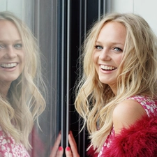 Emma Bunton, Mirror