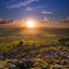 Farms, Stones, field, medows, horizon, Ireland, rays, sun, clouds