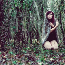 Terrified, Fur, forest, Women